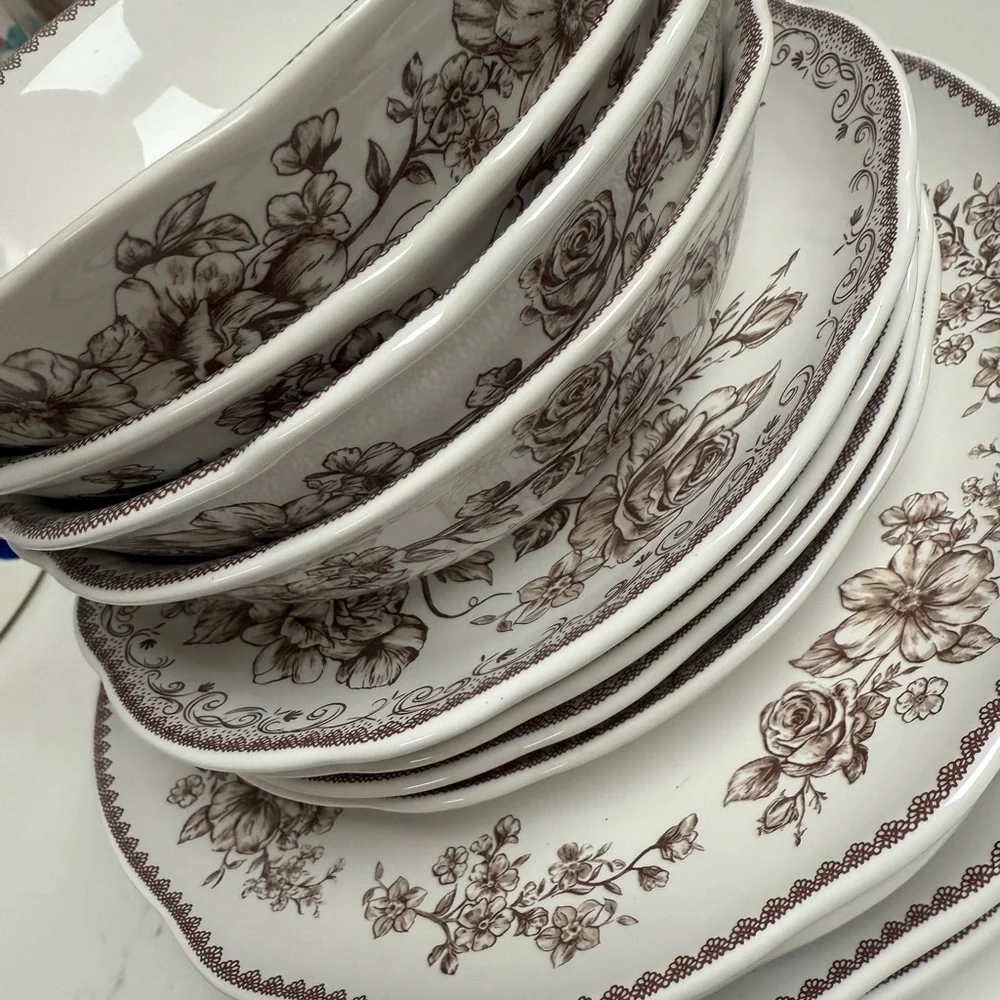 The Pioneer Woman  Agatha Brown Floral Dinnerware Set of 12 pieces